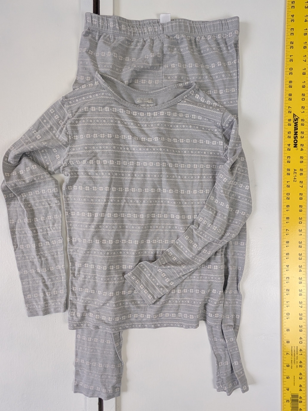 32 Degrees Kids Gray Crewneck Matching Pajama Set